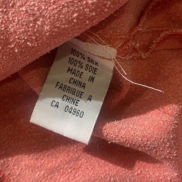 100% Silk Button Up Top - Picture 12 of 13